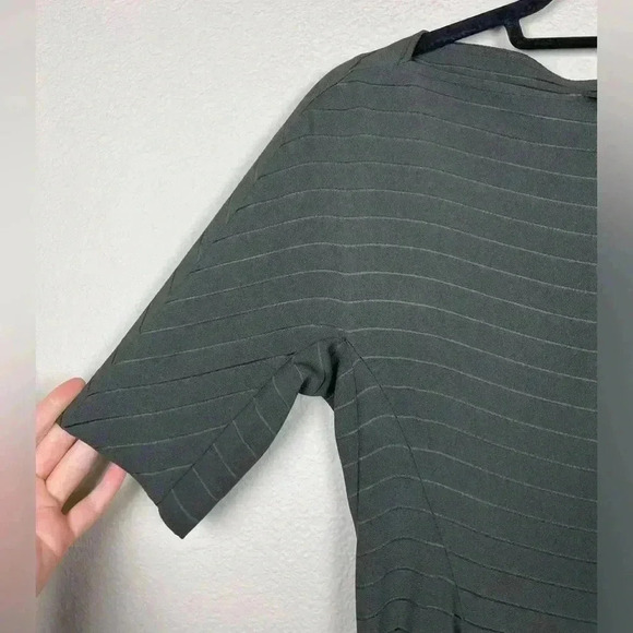 MM LAFLEUR Women's 2 Small NWT Green Striped Shift Dress Office Professional - Picture 2 of 13